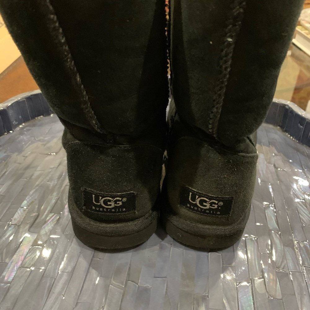 Classic Uggs - image 3